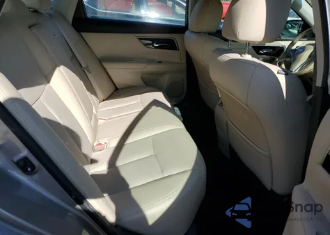 2015 Nissan Altima 2.5 z USA, uszkodzony, nr VIN 1N4AL3AP6FN405161